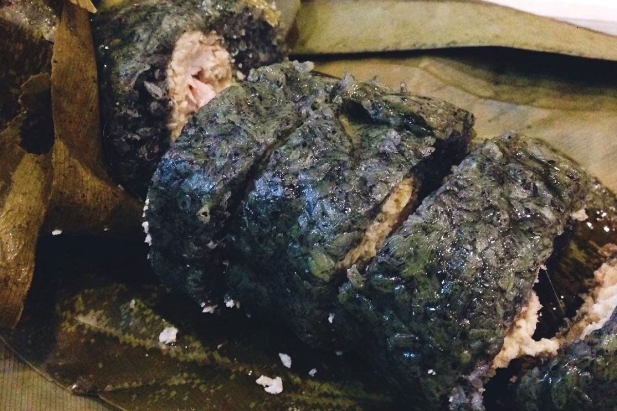 Sìn Hồ Black Cake Lai Chau Vietnam 
